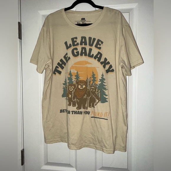 Disney Star Wars Ewoks protect the galaxy Beige Tee - Picture 1 of 4